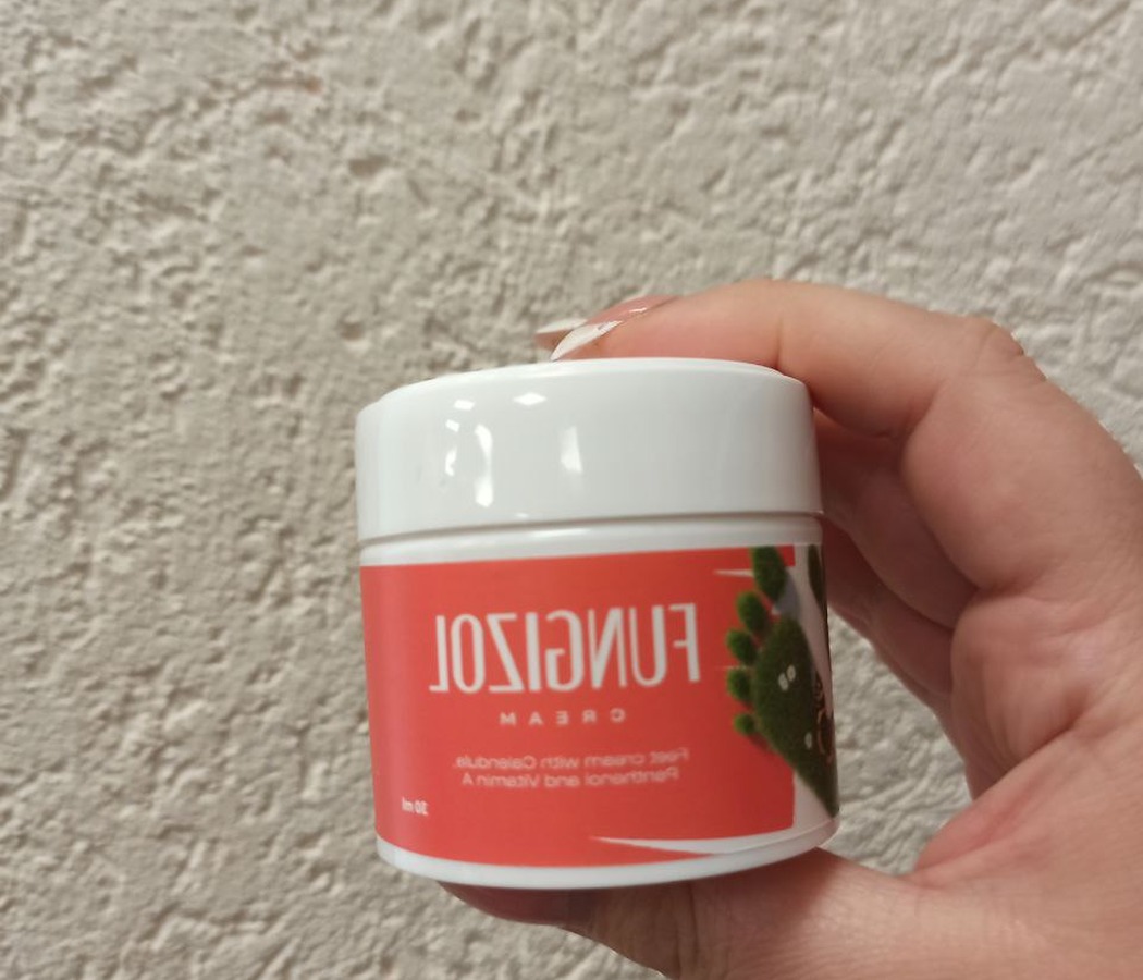 Fungizol packaging